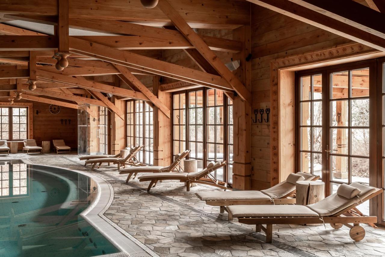 Aries Hotel & Spa Zakopane Luaran gambar The spa at the Hotel de Crillon