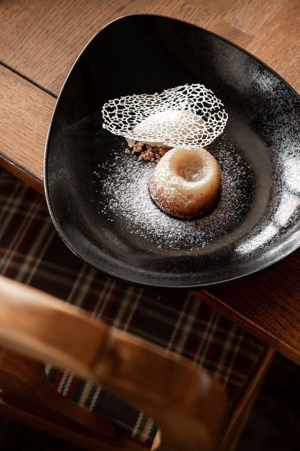 Aries Hotel & Spa Zakopane Luaran gambar A dessert at the restaurant