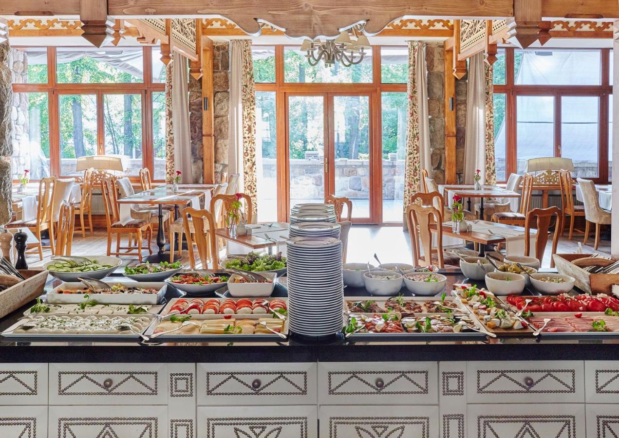 Aries Hotel & Spa Zakopane Luaran gambar A salad bar